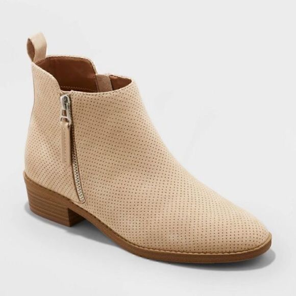 Universal Thread Shoes - Women's Marlis Booties - Universal Thread